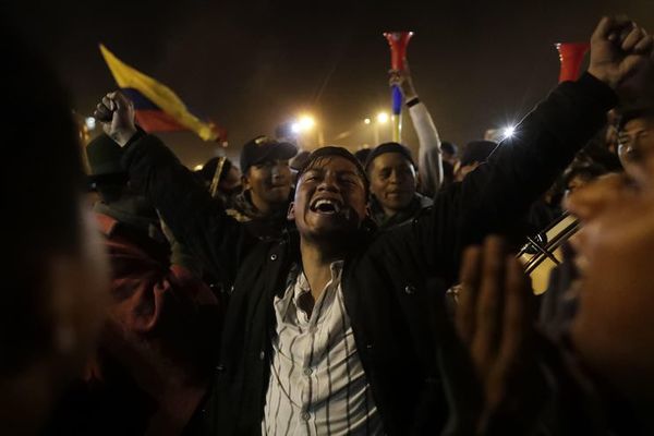 Ecuador queda herido por su peor crisis en décadas