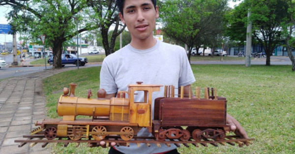Con arte chuleó al desempleo