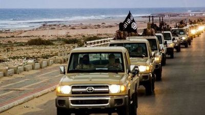 Investigan por qué el Estado Islámico usa vehículos Toyota