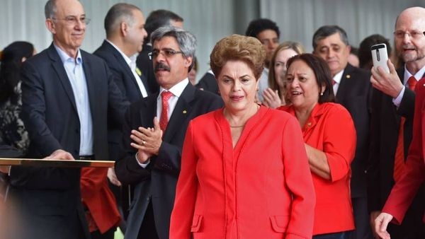 Se reabre investigación por corrupción contra Dilma