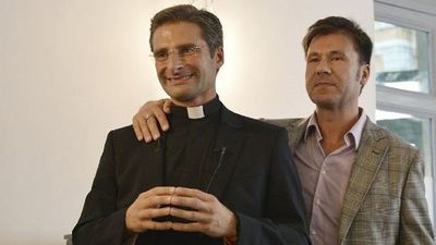 Monseñor polaco se declaró gay