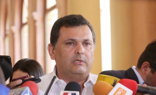 HOY / Exintendente criticado por uso proselitista de dinero público es el nuevo titular del Indi