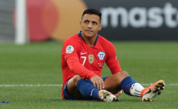 HOY / Alexis Sánchez no podrá jugar en la selección al menos tres meses