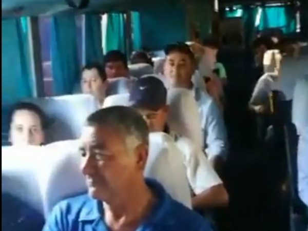 Pasajeros viajaron horas sin aire acondicionado