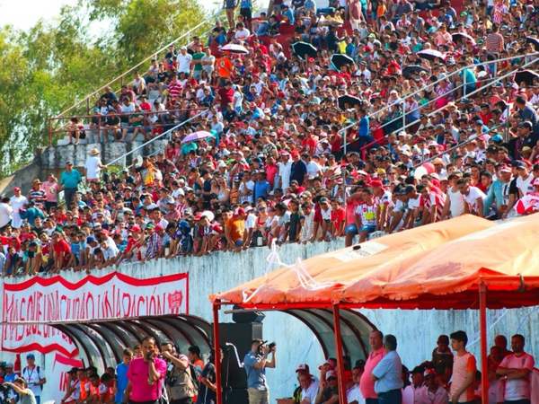 Así se vivió la previa entre Carapeguá y Guaraní de Trinidad