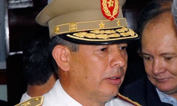 HOY / Excomandante de la Policía da su "visto bueno" a nombramiento de Acevedo como ministro del Interior