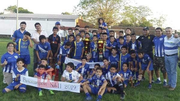 EXITOSO CIERRE DEL TORNEO IDENTIDAD GUARANÍ EN ITAPÚA