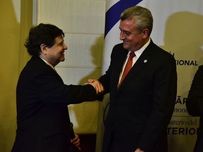 Juró Acevedo como nuevo ministro del Interior - Periodísticamente - ABC Color