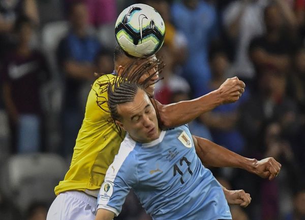 Perú busca la revancha ante el duro Uruguay