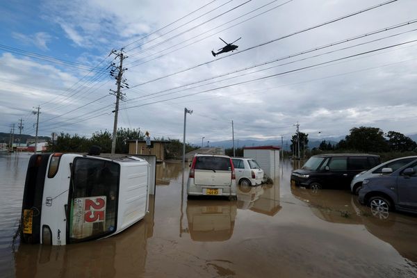Japón: 58 muertos por tifón y se prevén más lluvias