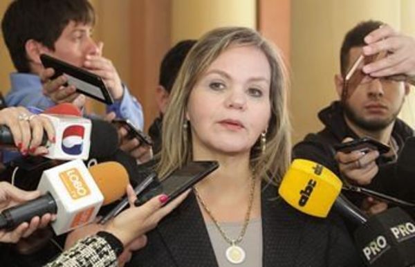 Lilian Samaniego insta a organismos judiciales tomar medidas contra magistrados