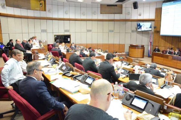 Senadores analizaran leyes antilavado