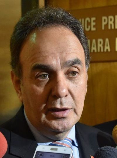 Senador colorado afirma que ley de emergencia penitenciaria no solucionará los problemas reales