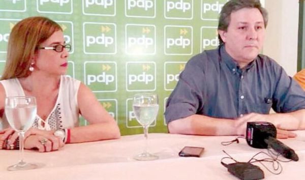 Partido de la pareja de Rafael Filizzola y Desiree Masi se unen al voto por el juicio político