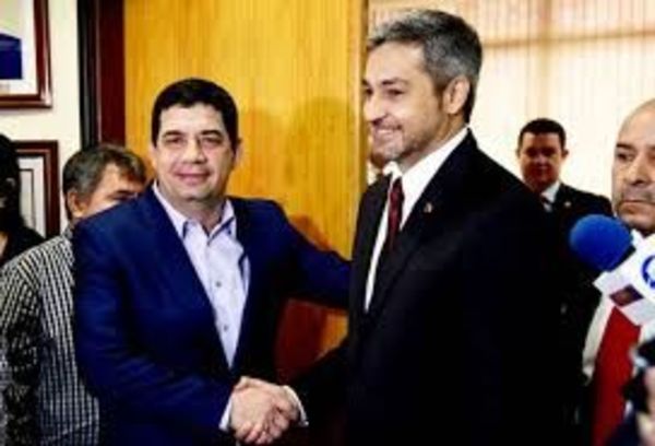 Partidos de oposición impulsarán juicio político contra el Ejecutivo