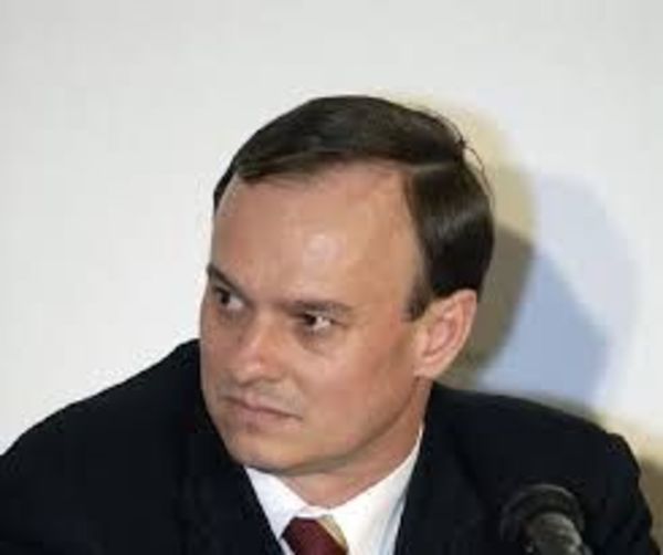Ex ministro de Hacienda de la época Nicanor, Ernst Bergen, será nombrado director de la Itaipú
