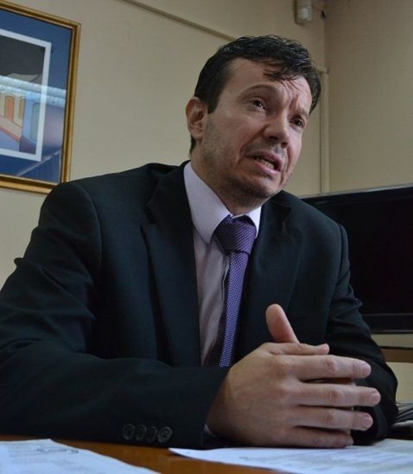 Carlos Arregui remite informes sobre irregularidades del IPS a la fiscalia