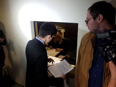 Presentan solicitud de perdida de investidura contra Celeste Amarilla
