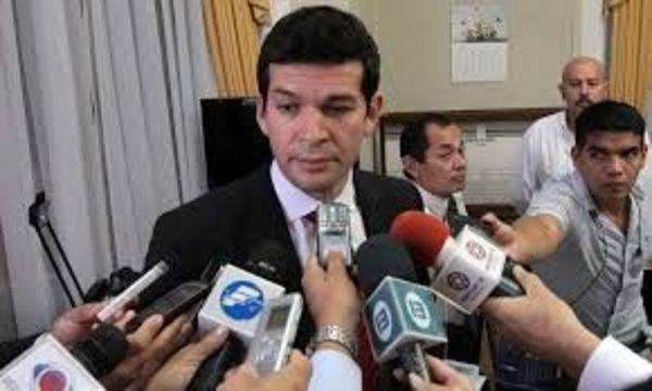Sergio Godoy adelanto que bancada cartistas abandonarán sesión en caso de tratarse terna para la Corte Suprema