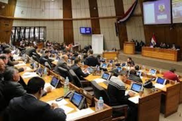 Diputado Alliana revoco 22 cargos creados durante administración de Cuevas