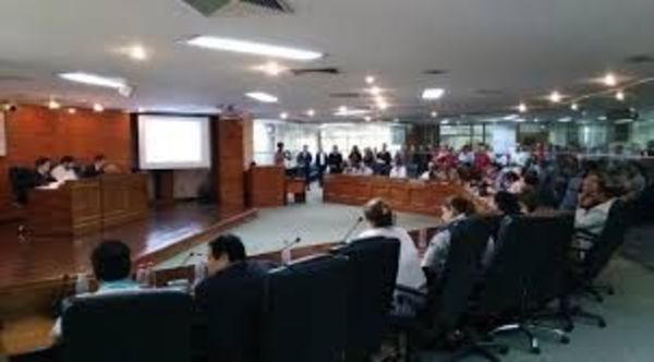 No existirían los votos en la Junta para aprobar aumentos salariales