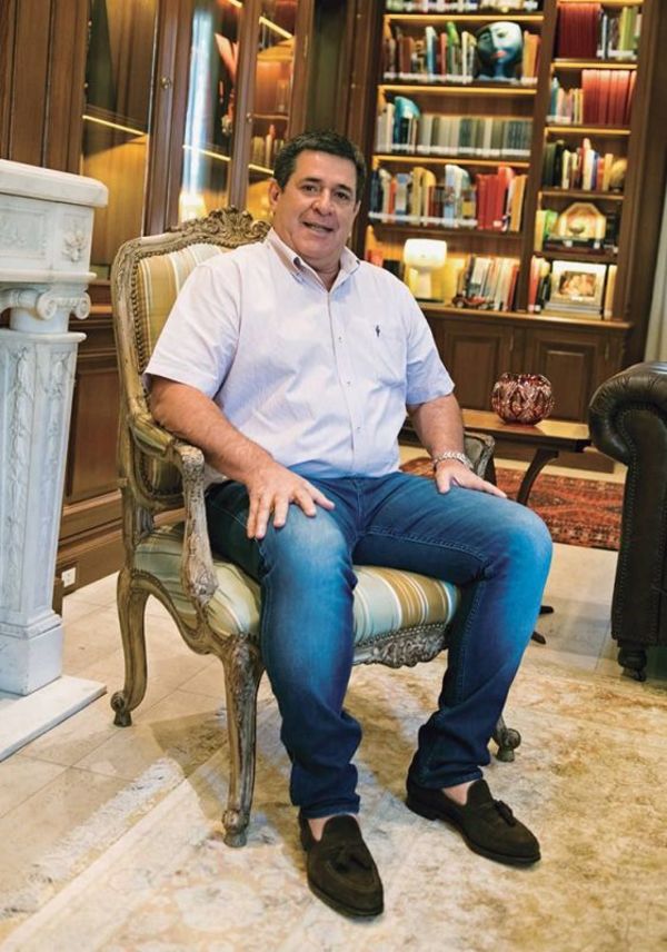 Horacio Cartes niega hablar de drogas en entrevista con Financial Times y reconoce como error intentar buscar la reelección