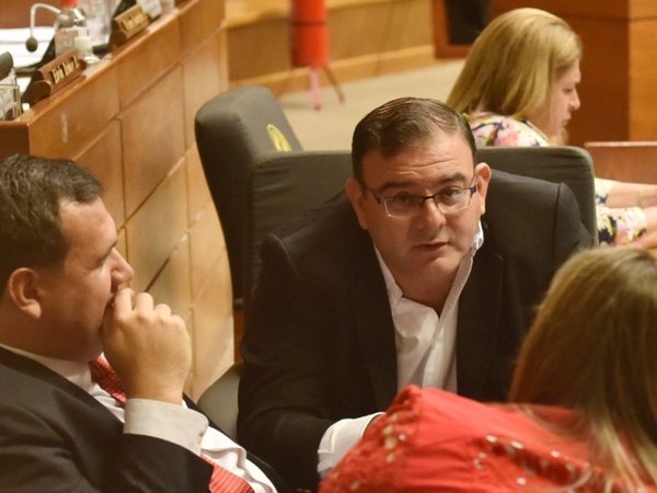 Rivas podría ser acusado en noviembre por caso caseros