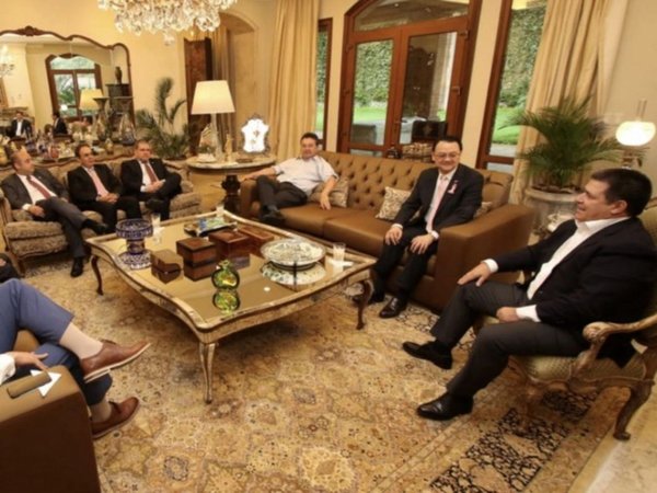 Taiwán anuncia viviendas en llamativa reunión con Cartes