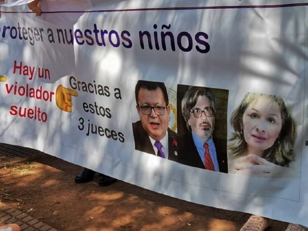 Jurado pide expediente de la prohibición a escrachadores