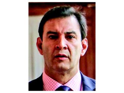Beto Ovelar dice que habrá más movidas