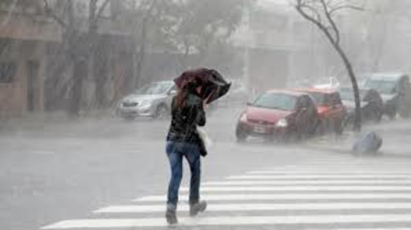 Lluvias y tormentas para hoy martes