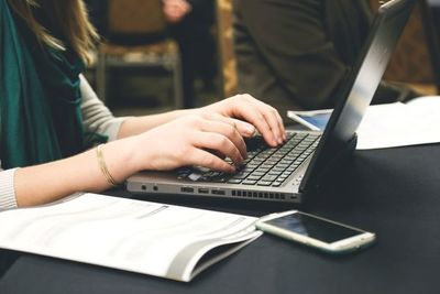 Revista de Educación lanza convocatoria abierta de artículos