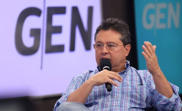 HOY / Algo huele mal en Petropar: “No habla de las modelitos y asesorías millonarias”