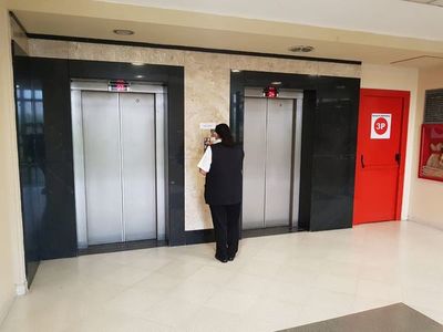 Reservar ascensores exclusivos “es innecesario”, dicen algunos diputados - Nacionales - ABC Color