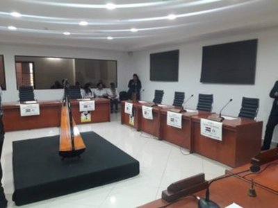 Concejales de Luque exigen informe sobre reincorporación del hijo de OGD » Ñanduti