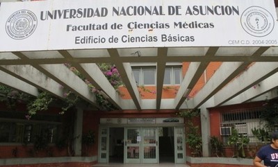 Brasileños copan facultades de medicina en Paraguay