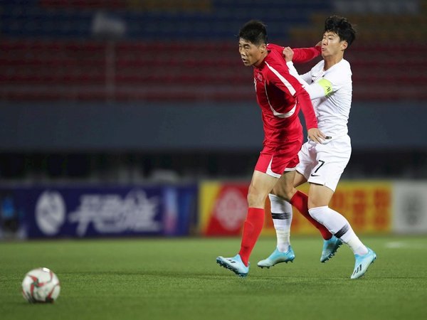FIFA disgustada por falta de público en partido entre dos Coreas en Pyongyang