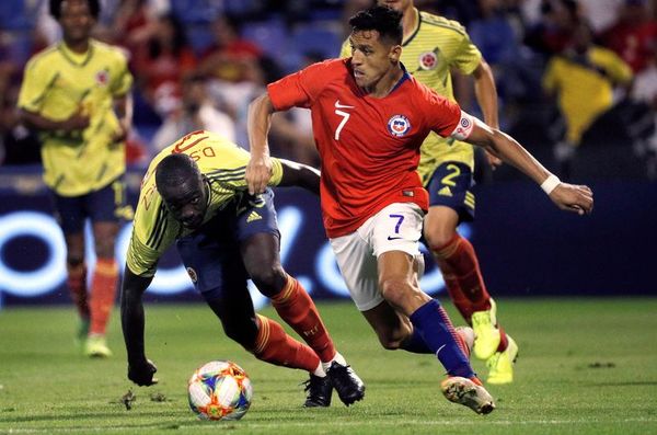 Alexis Sánchez se operaría del tobillo - Fútbol - ABC Color