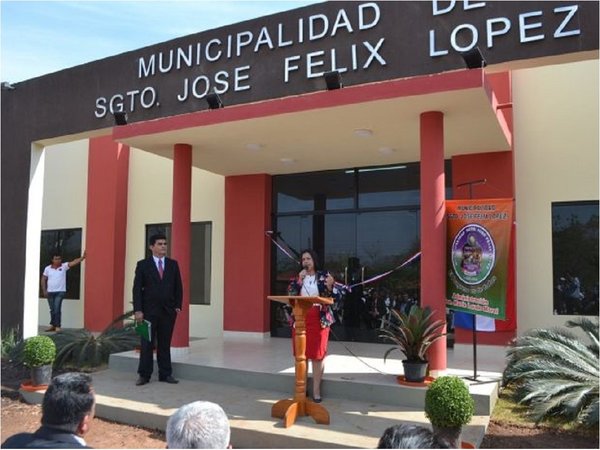 Intendenta de ex Puentesiño protesta por calificación de Contraloría