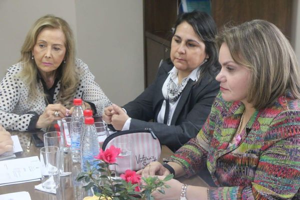 En el Congreso rendirán homenaje a mujeres rurales en su día