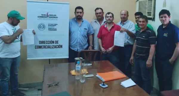 Productores acuerdan comercialización directa de papa y cebolla