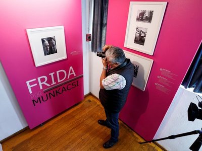 Realizan muestra fotográfica de Frida Kahlo y Diego Rivera
