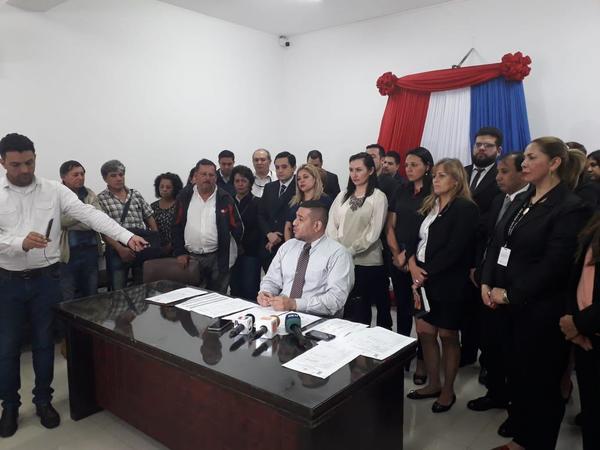 Godoy trata de “haragán y maltratador” a defensor adjunto tras pedir juicio político - ADN Paraguayo
