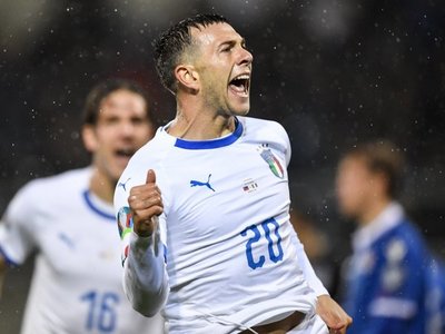 Italia golea a Liechtenstein y mantiene el pleno