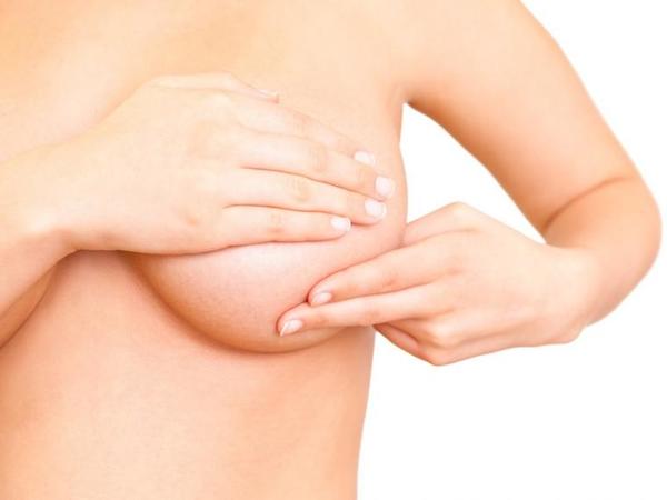 Ofrecen reconstrucción mamaria gratuita para mujeres que vencieron al cáncer