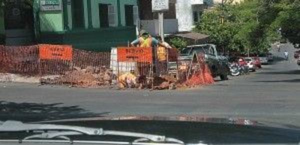 Clausuran tramo de la Avenida Santa Teresa