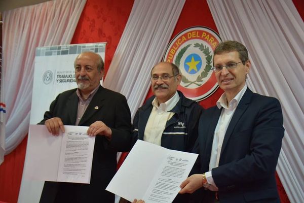 Acuerdan impulsar capacitación en zonas vulnerables de Salto del Guairá