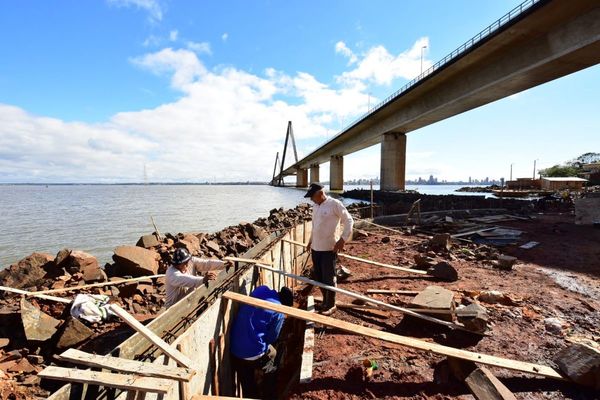 EBY: Nuevo puerto de lanchas de Encarnación, en plena construcción