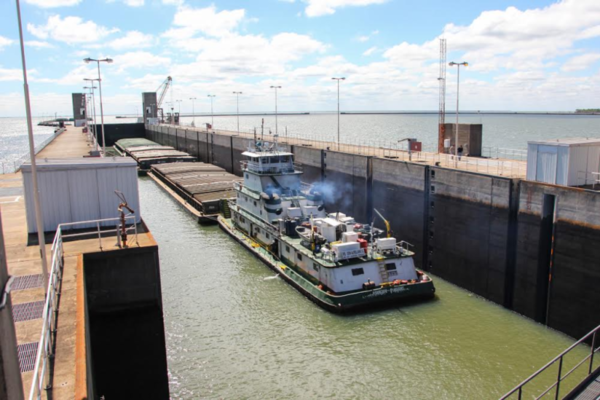 Canal de navegación de Yacyretá sirvió para transportar cerca de 2 millones de toneladas de granos