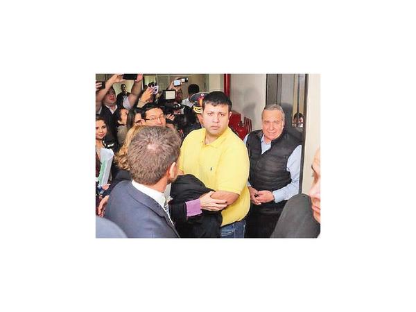 Hijo de González Daher retomó su banca como concejal
